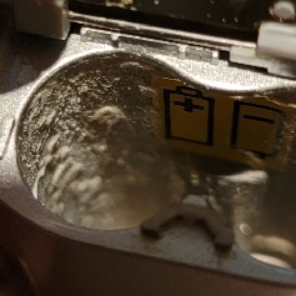 Nikon COOLPIX L4 4.0OPM Digital Camera - Silver Box Receipt - Picture 7 of 8